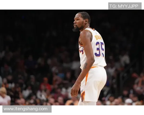 杜兰特重返赛场篮网对决勇士精彩对抗引发球迷热议 杜兰特重返赛场篮网对决勇士精彩对抗引发球迷热议